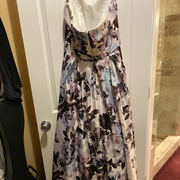 Prom Dress - Picture 2 of 3